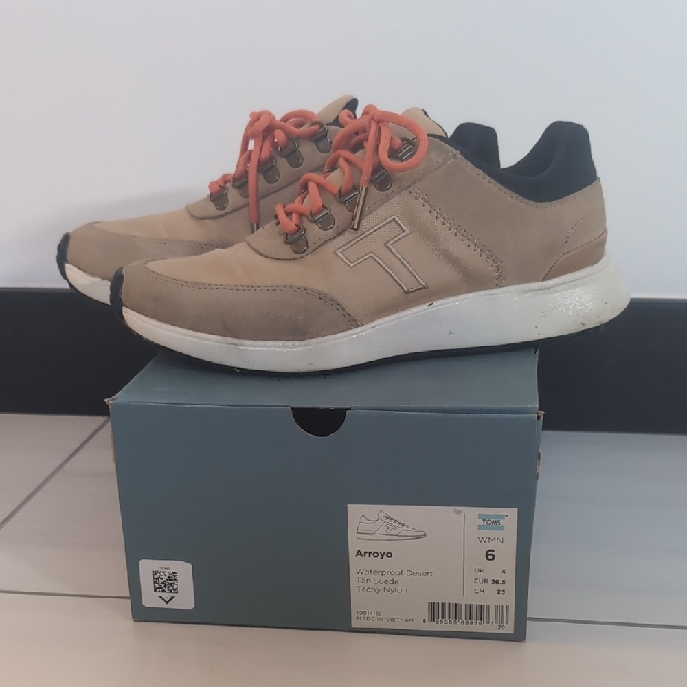 Toms Arroyo Tan Sneakers with Orange Accents